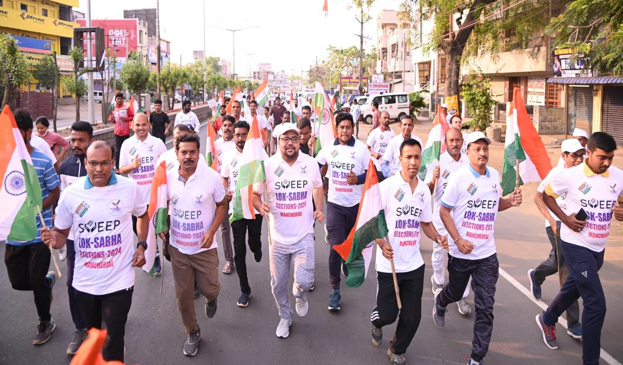 5K run taken out to create awareness among electors in Mancherial