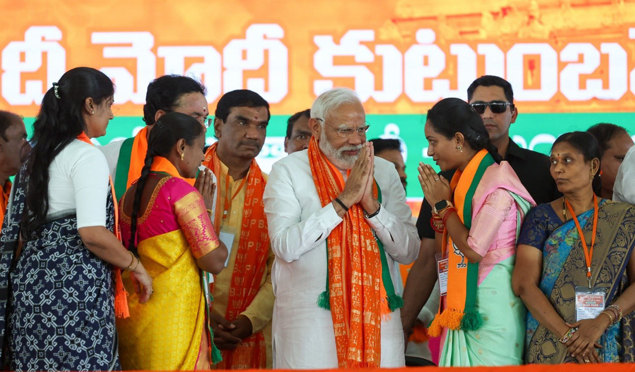 Modi tries to win minds of Telugu people