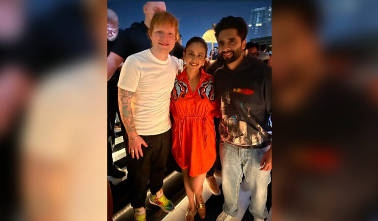 Rakul Preet Singh, Jackky Bhagnani strike a pose with Ed Sheeran