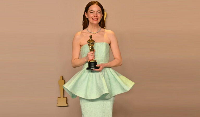 oscars 2024 emma stone wins best actress for poor things