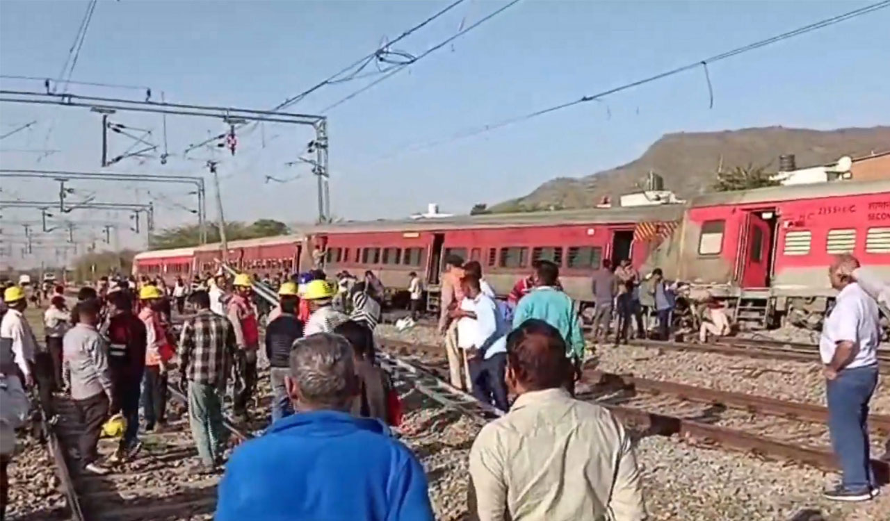 4 coaches of Sabarmati-Agra superfast train derail in Rajasthan’s Ajmer, no casualty