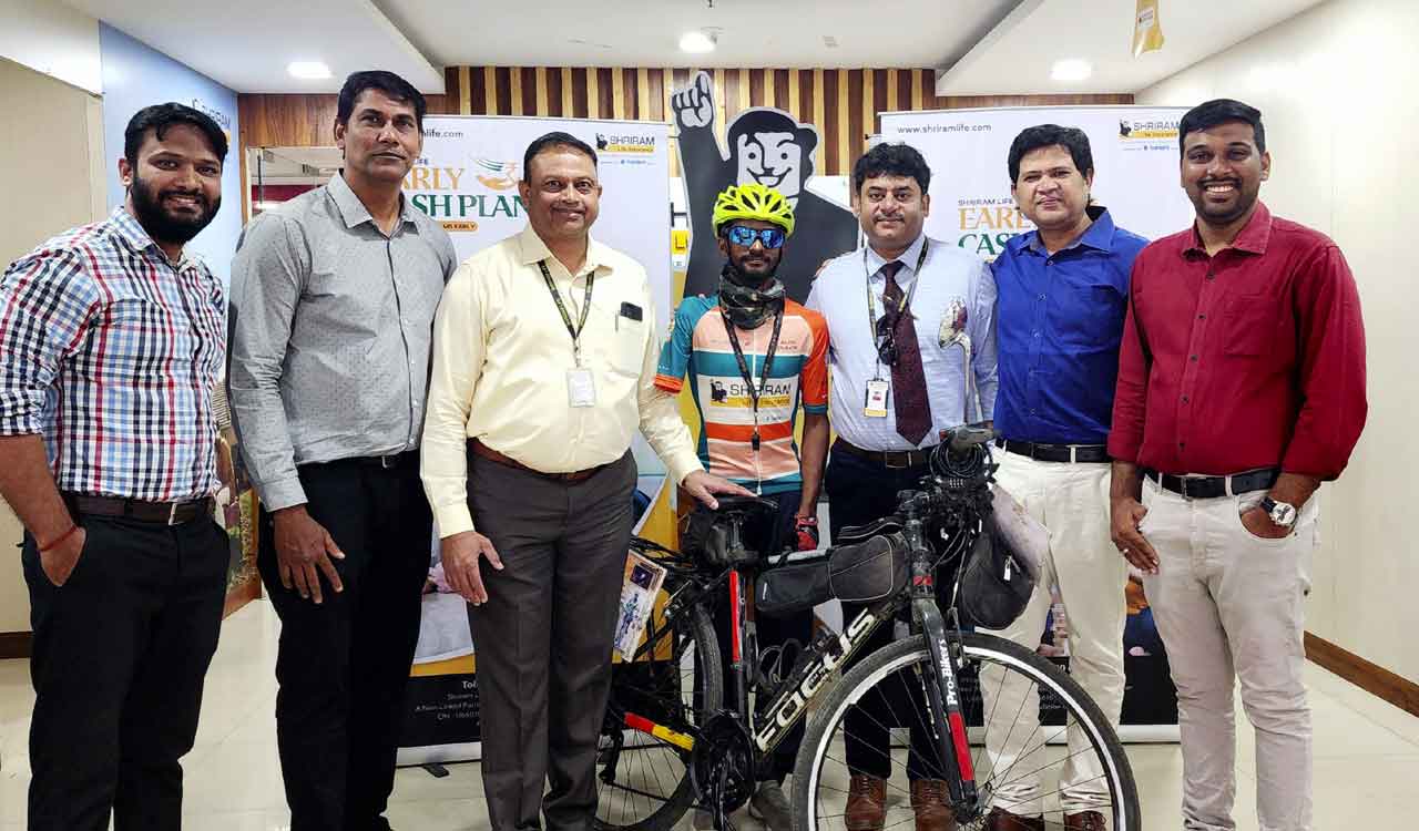 Shriram Life Insurance supports differently-abled cyclist Tameem Ansari