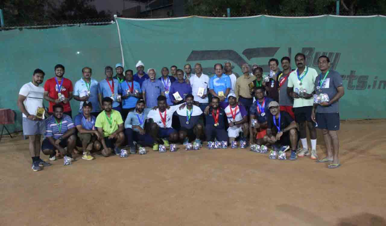 Naresh clinches twin titles at 3rd Tie-Break Tennis tournament