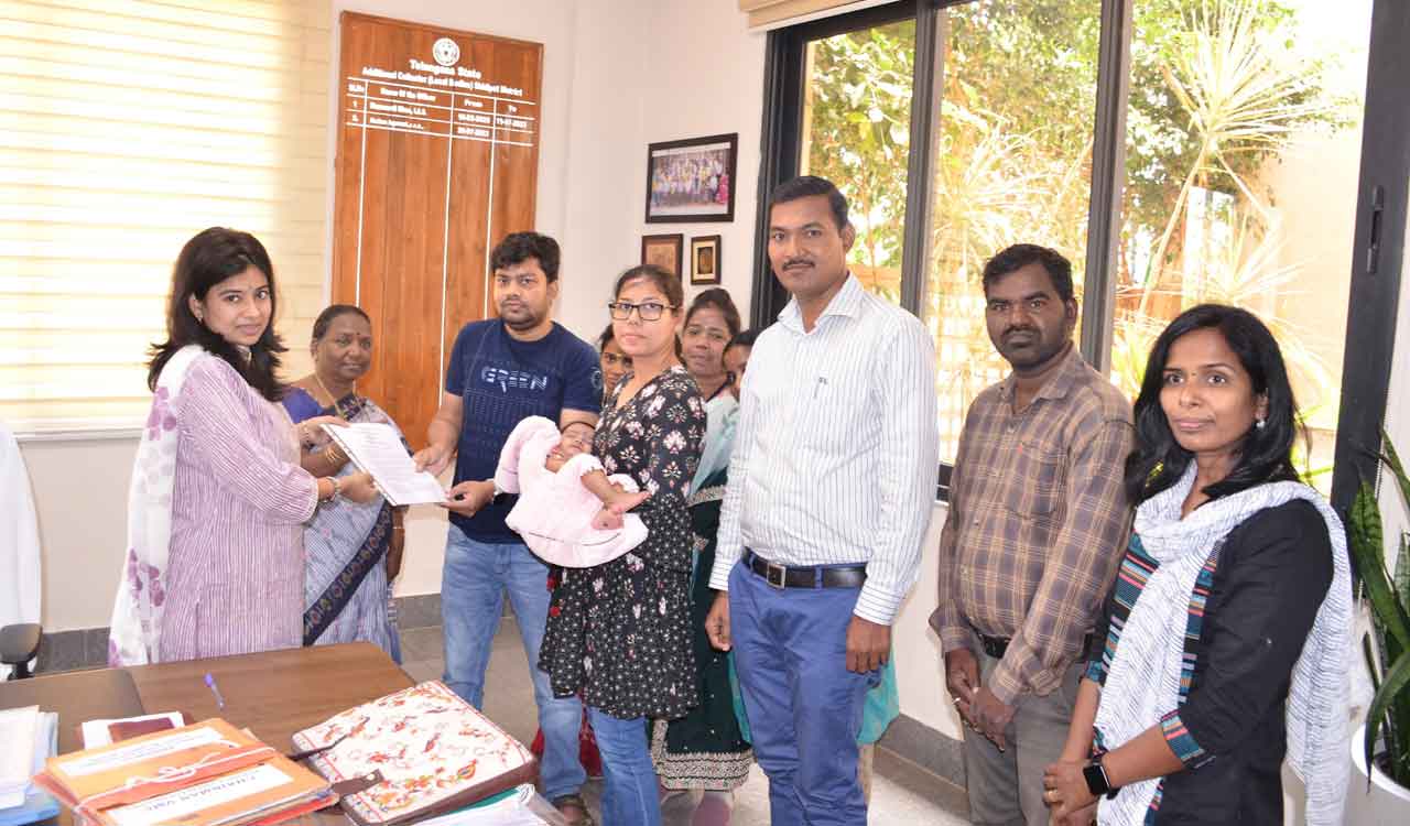 Bengali couple adopts six-months old infant in Siddipet-Telangana Today