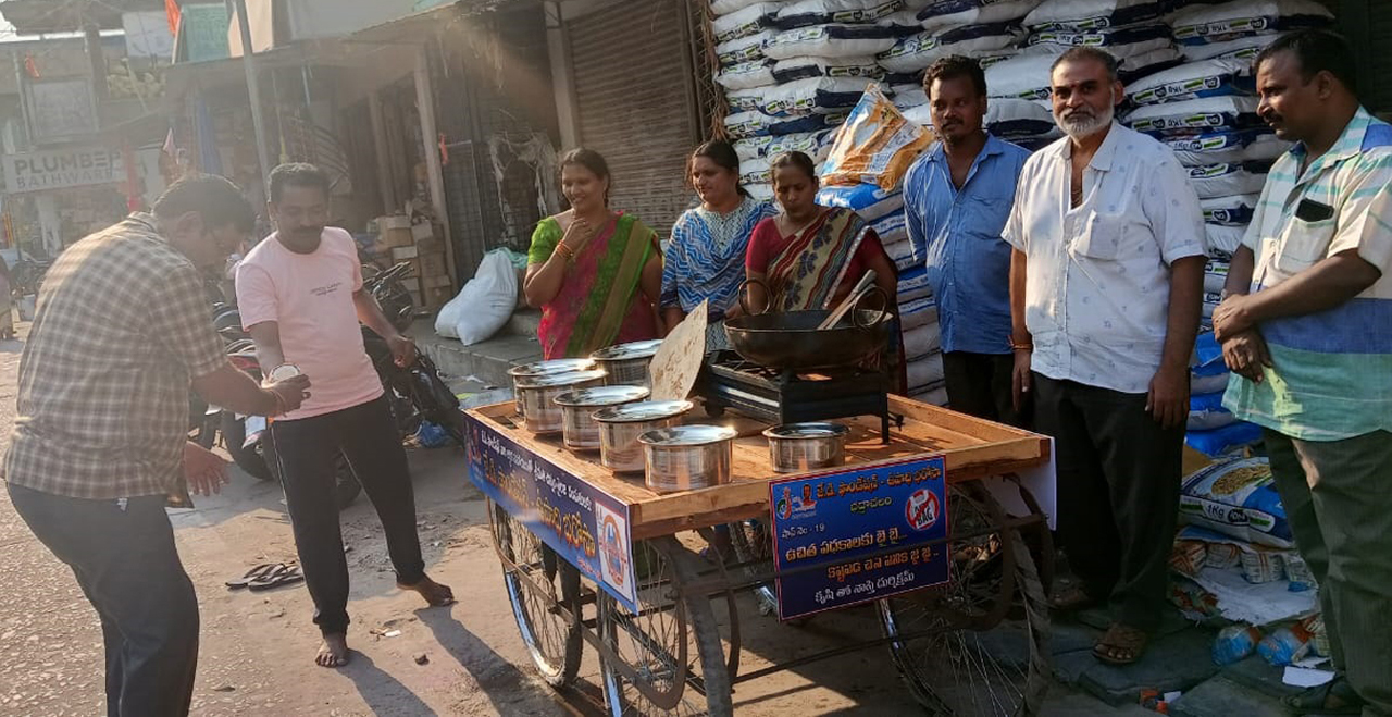 JD Foundation helps a poor family to run an eatery in Bhadrachalam