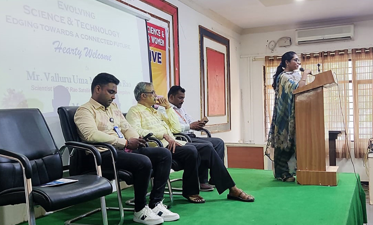 Seminar on career opportunities in DRDO and ISRO held at Priyadarshini