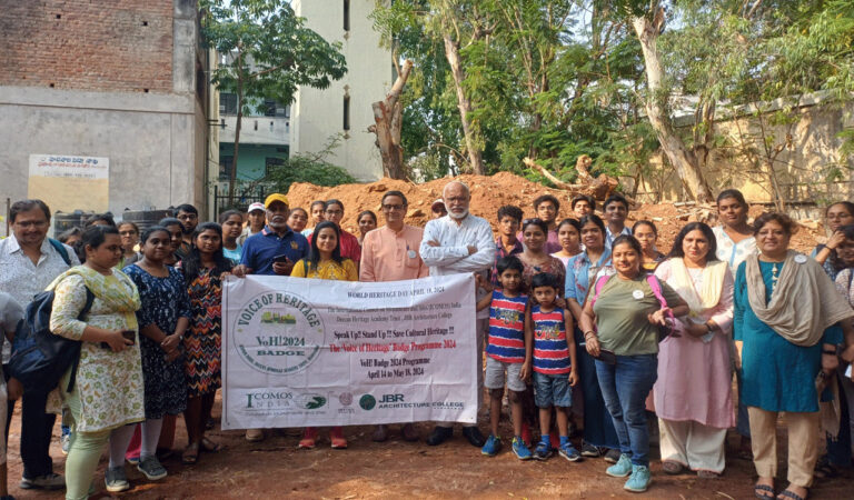 Hyderabadis participated in Residency area walk held by ICOMOS and DHAT